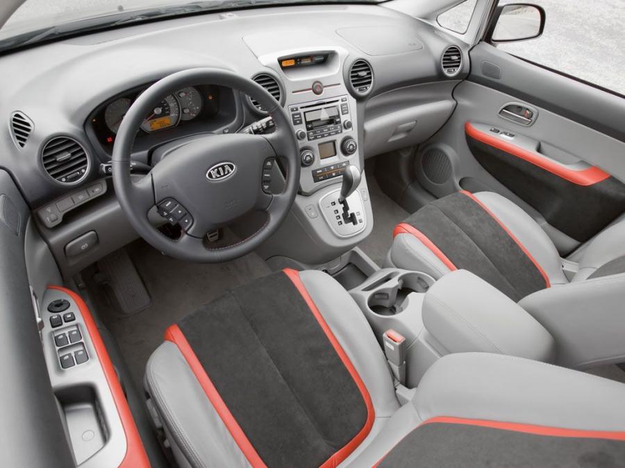 Kia Rondo SX Concept 2007 года  (фото 2 из 45)